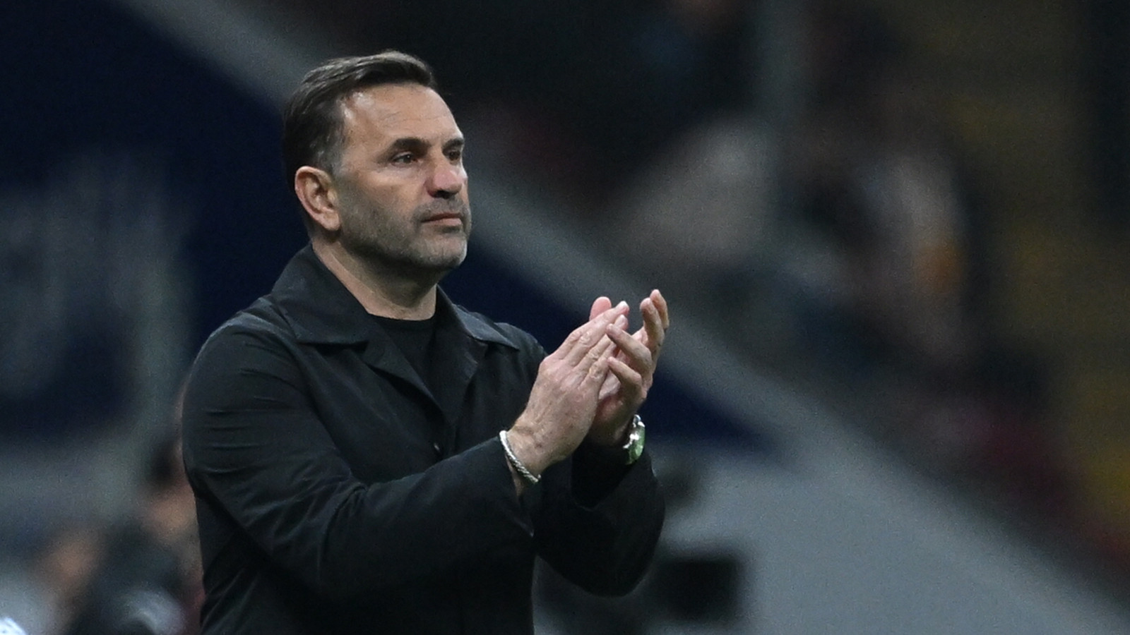 Galatasaray'da Okan Buruk imzayı atıyor: Yeni maaşı bile belli oldu