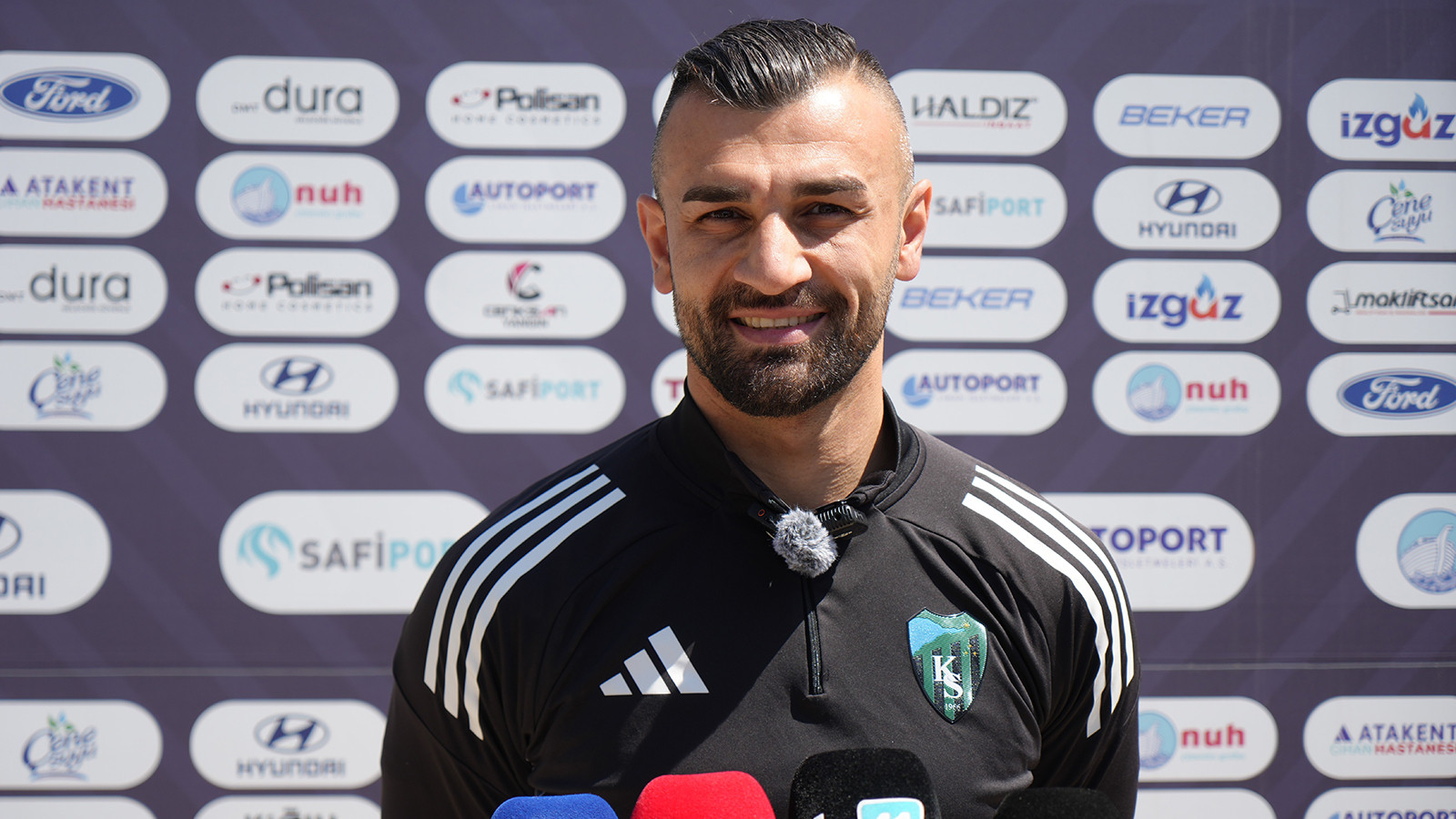 Serdar Dursun'dan transfer açıklaması: "Yurt içinden ve yurt dışından bazı kulüpler benimle iletişime geçiyor"