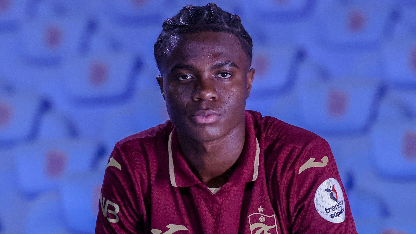 Christ Oulai: "Hedefim oynadığım kulüpte Şampiyonlar Ligi'ni kazanmak"