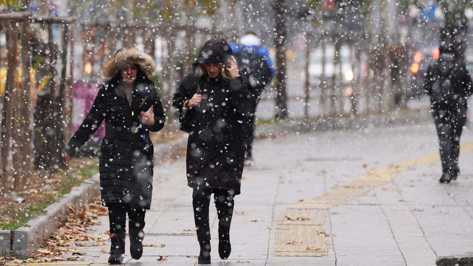 Mayıs şoku: Türkiye’ye kış geri dönüyor... Bu kentlerimize lapa lapa kar yağacak!