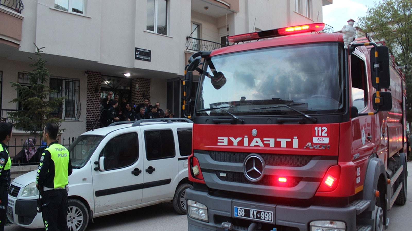 Aksaray'da korkunç olay! Yemek yaparken elbisesi tutuşan yaşlı kadın öldü