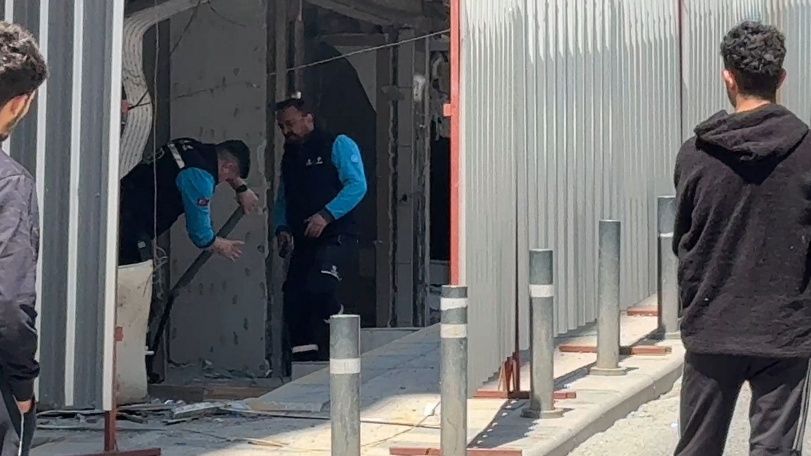 Avcılar'da doğal gaz paniği; ekipler olası faciayı önledi