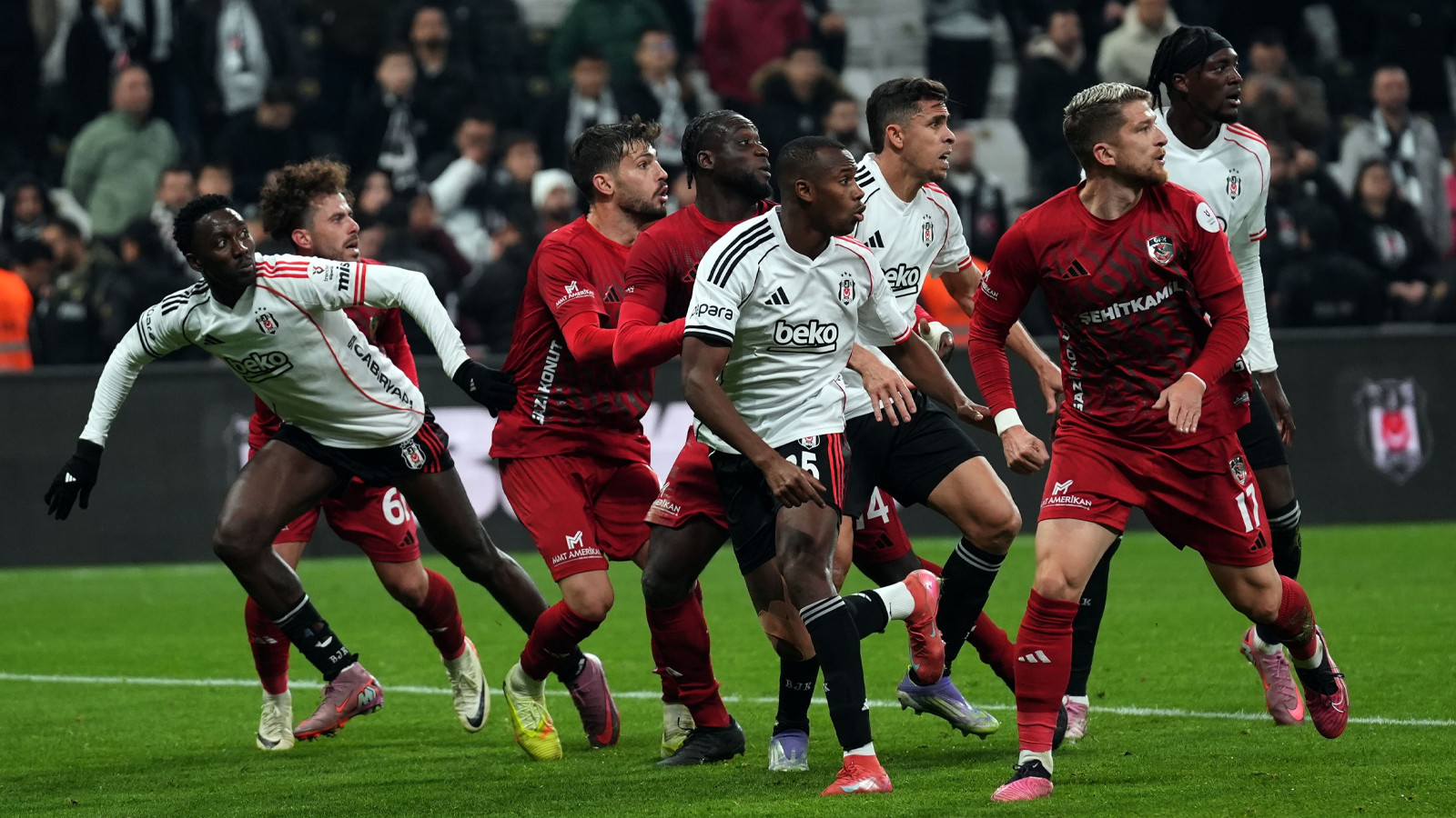 Beşiktaş, Gaziantep FK'ya konuk olacak