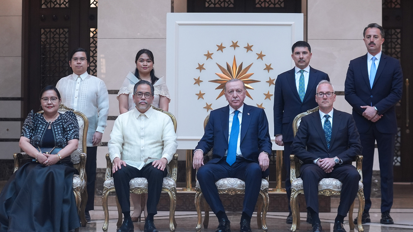 Cumhurbaşkanı Erdoğan'a 5 ülkenin büyükelçisinden güven mektubu