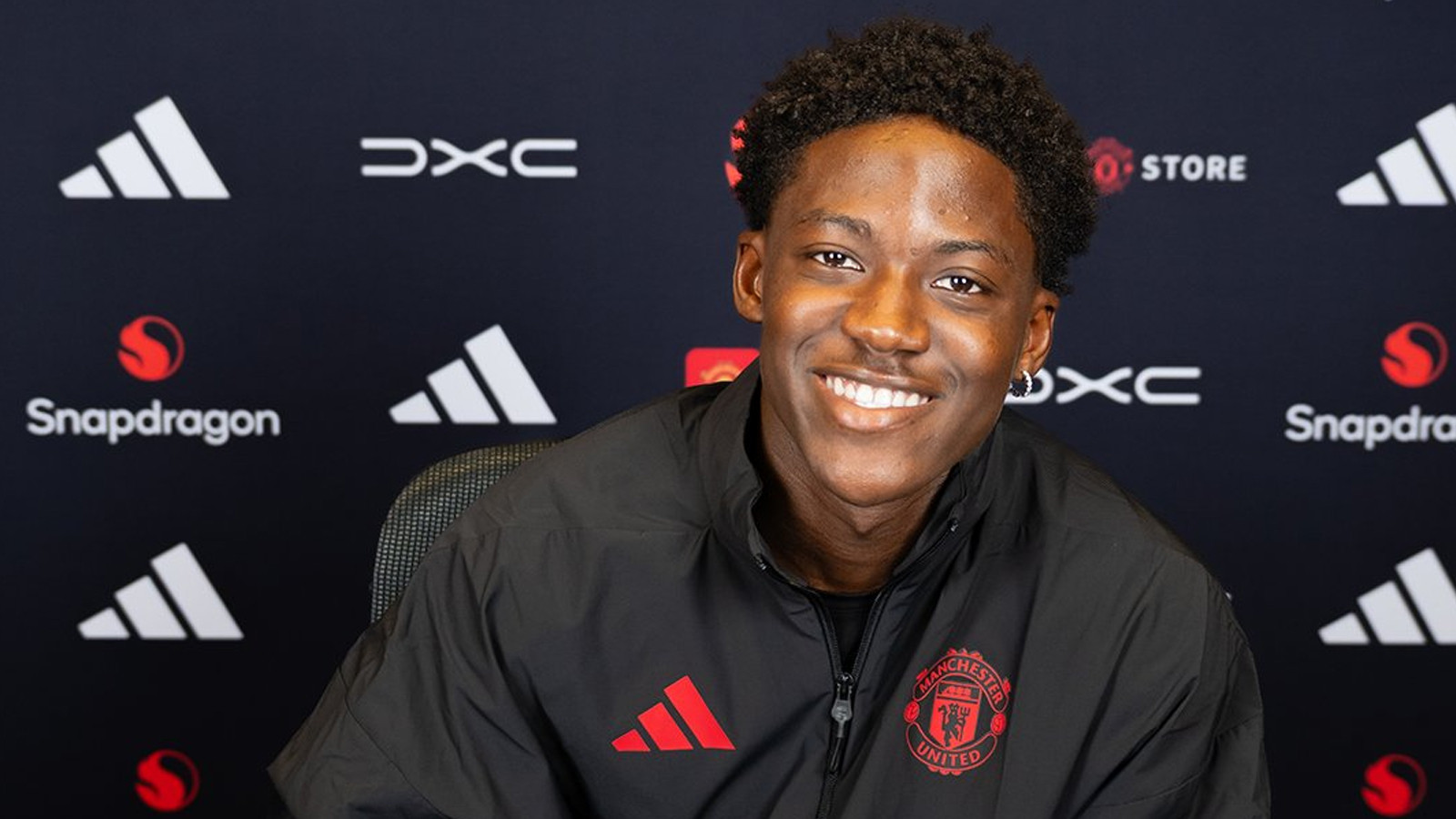 Manchester United, Kobbie Mainoo ile sözleşme uzattı