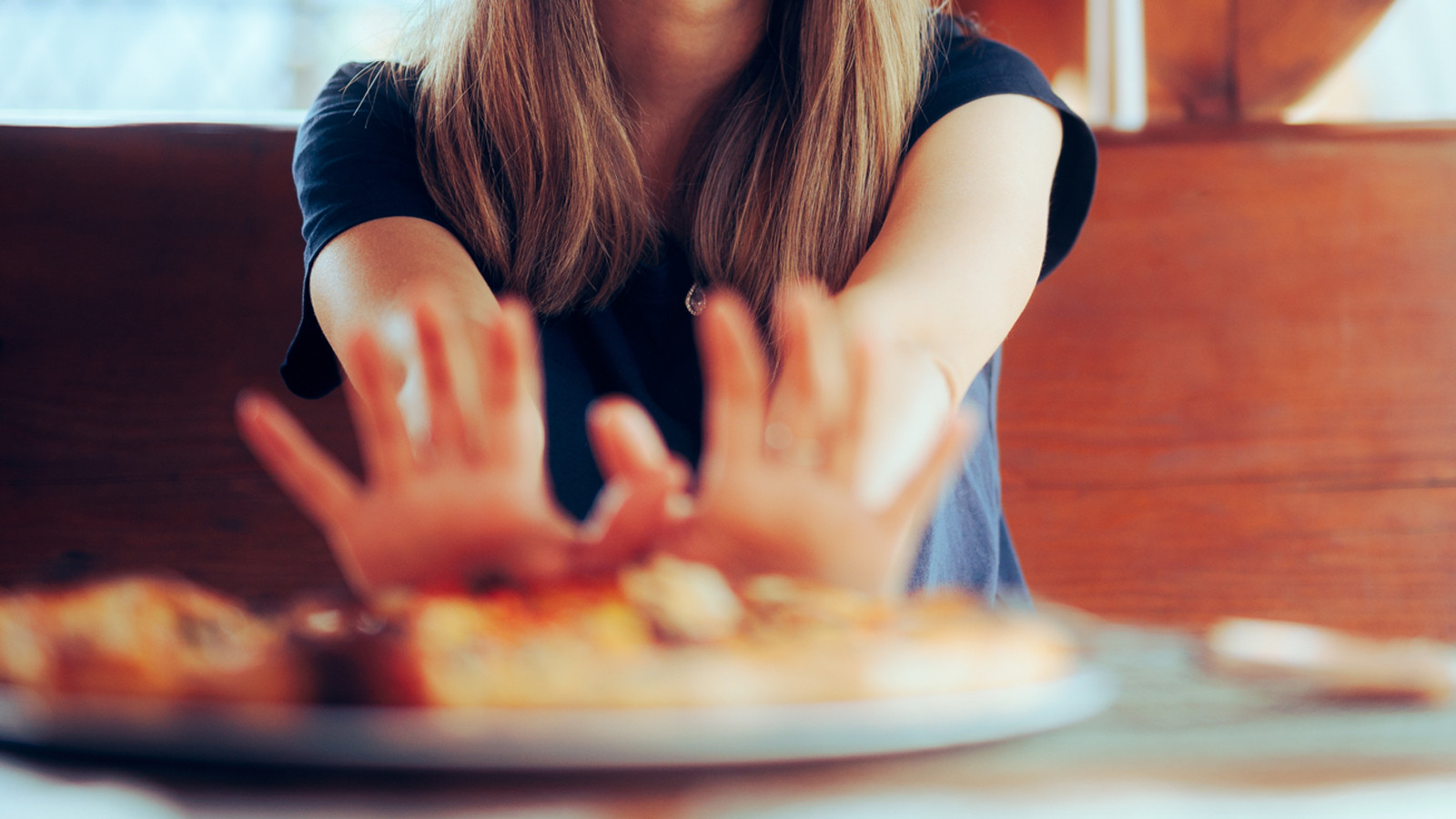 Uzmanlardan sağlıklı zayıflama uyarısı: Aç kalmak çözüm değil