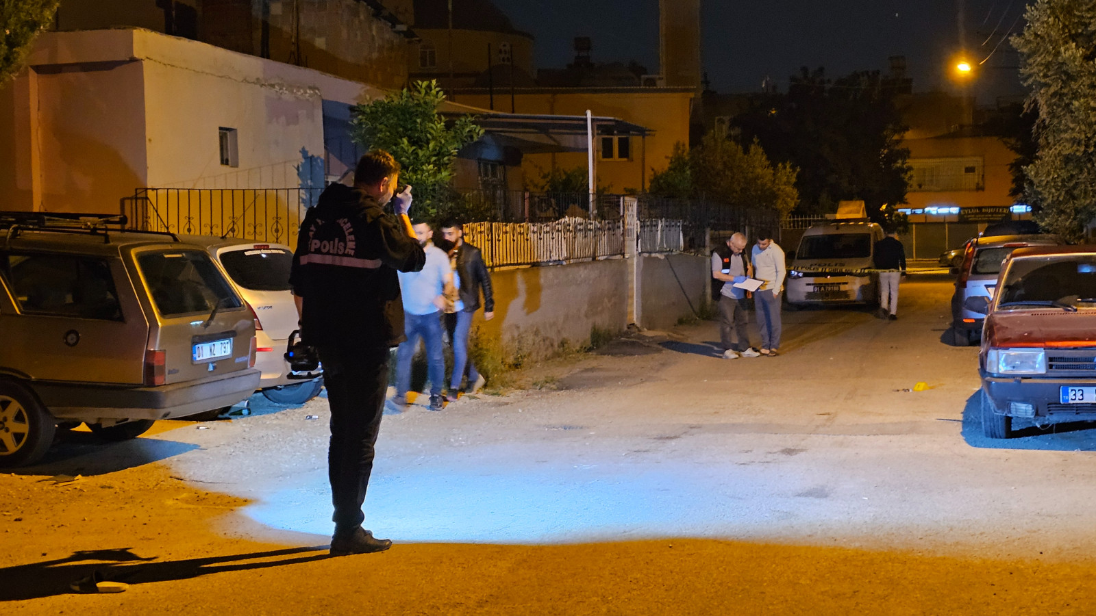 Adana'da pompalı tüfekli komşu kavgası: 5 yaralı