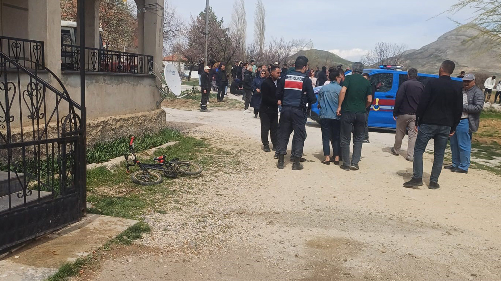 Erkek vahşetinde adres bu kez Kayseri... Evli olduğu kadını öldürüp intihar etti