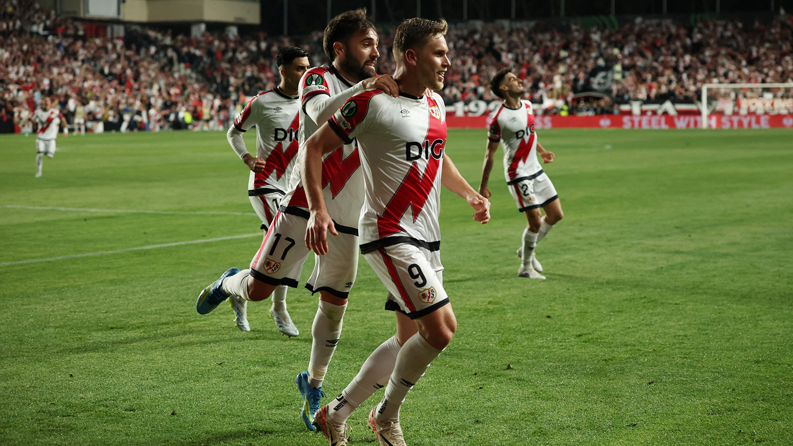 Rayo Vallecano, Strasbourg'u devirerek finale göz kırptı