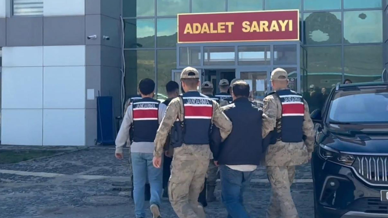 16 ilde organize suç örgütlerine operasyon: 198 şüpheli yakalandı