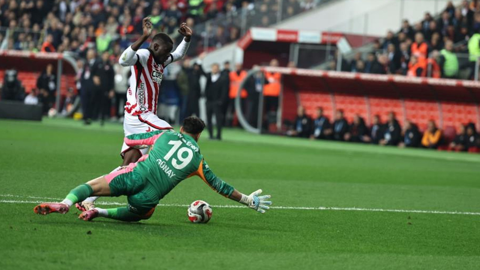 Samsunspor, 21 yıl sonra Galatasaray'ı yendi