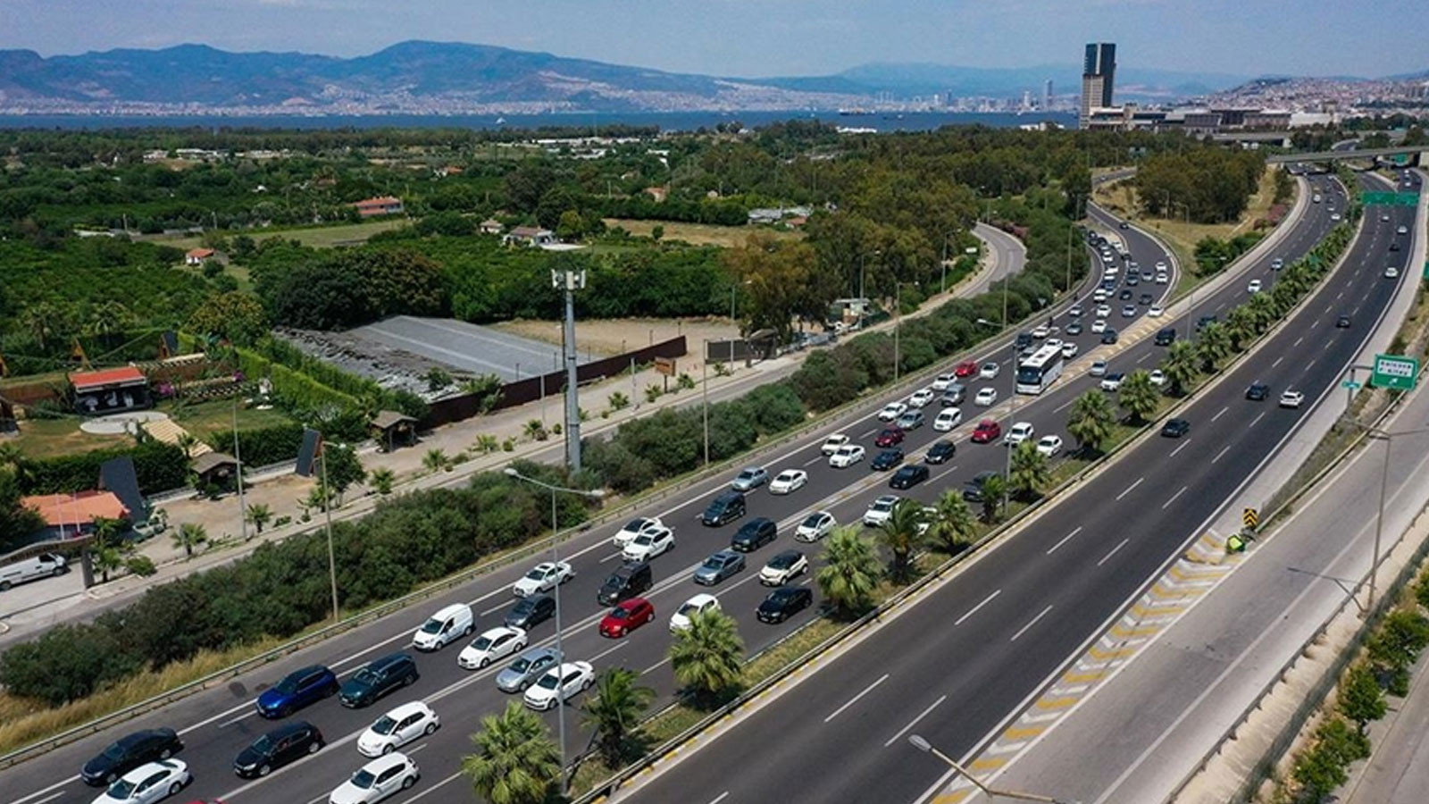 KGM'den "İzmir Çevre Yolu ücretli olacak" iddialarına açıklama