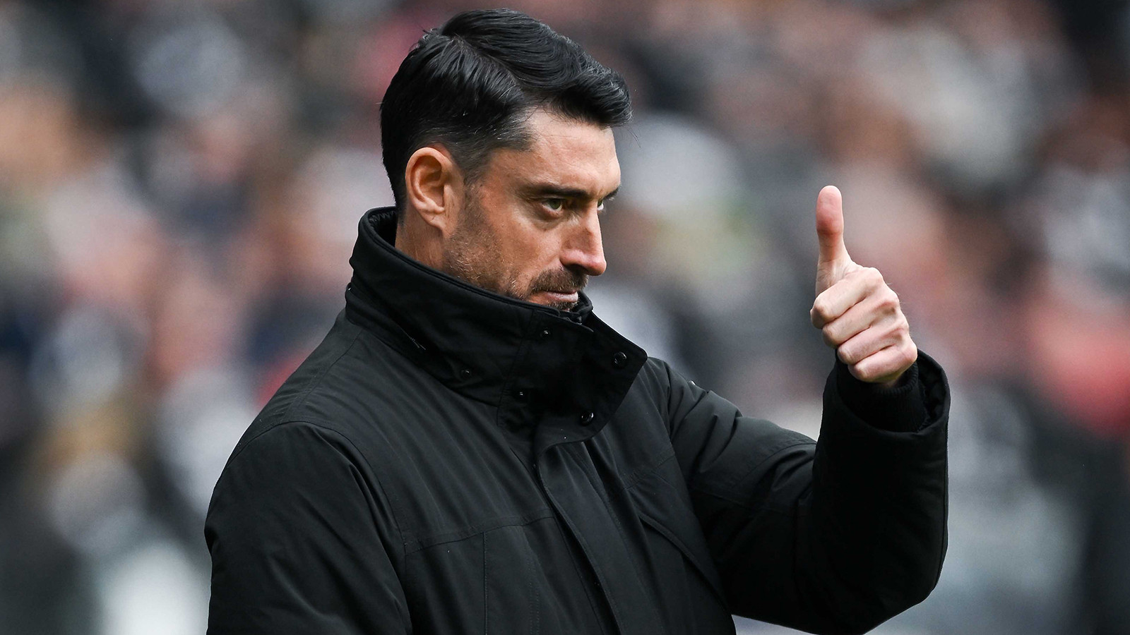 Albert Riera'nın Frankfurt'taki geleceği tehlikede: Yollar ayrılabilir