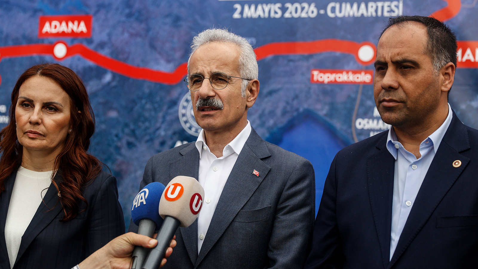 Bakan Uraloğlu duyurdu! Bir YHT hattı daha geliyor: İşte geçeceği şehirler