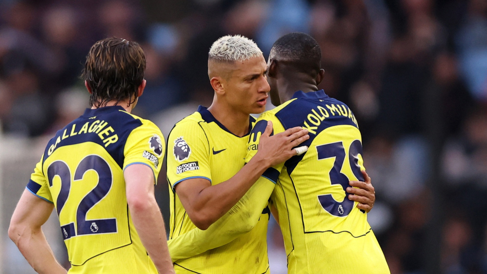 Tottenham küme düşme hattından çıktı