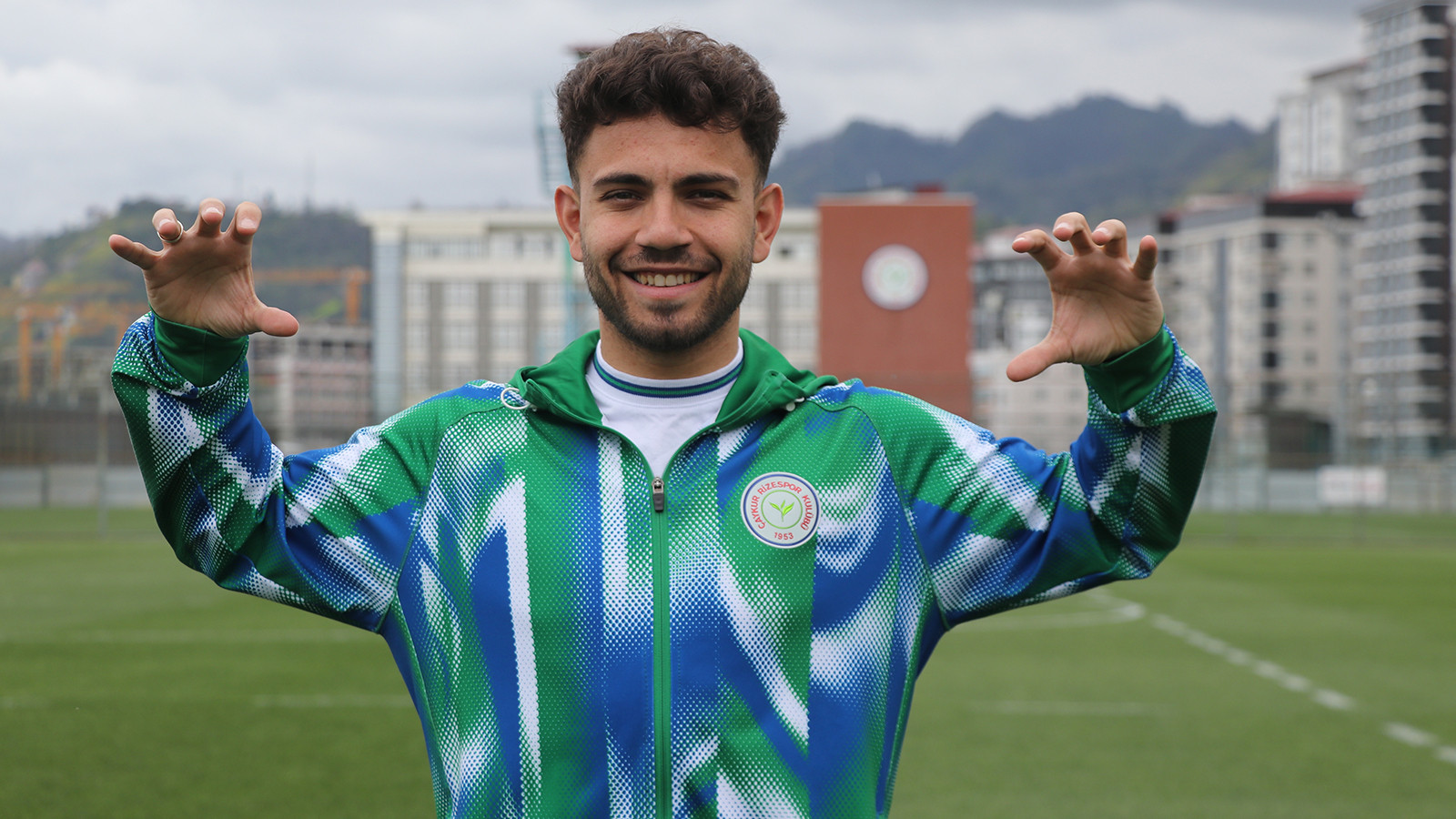 Galatasaray ve Trabzonspor'un istediği Mithat Pala'dan transfer açıklaması