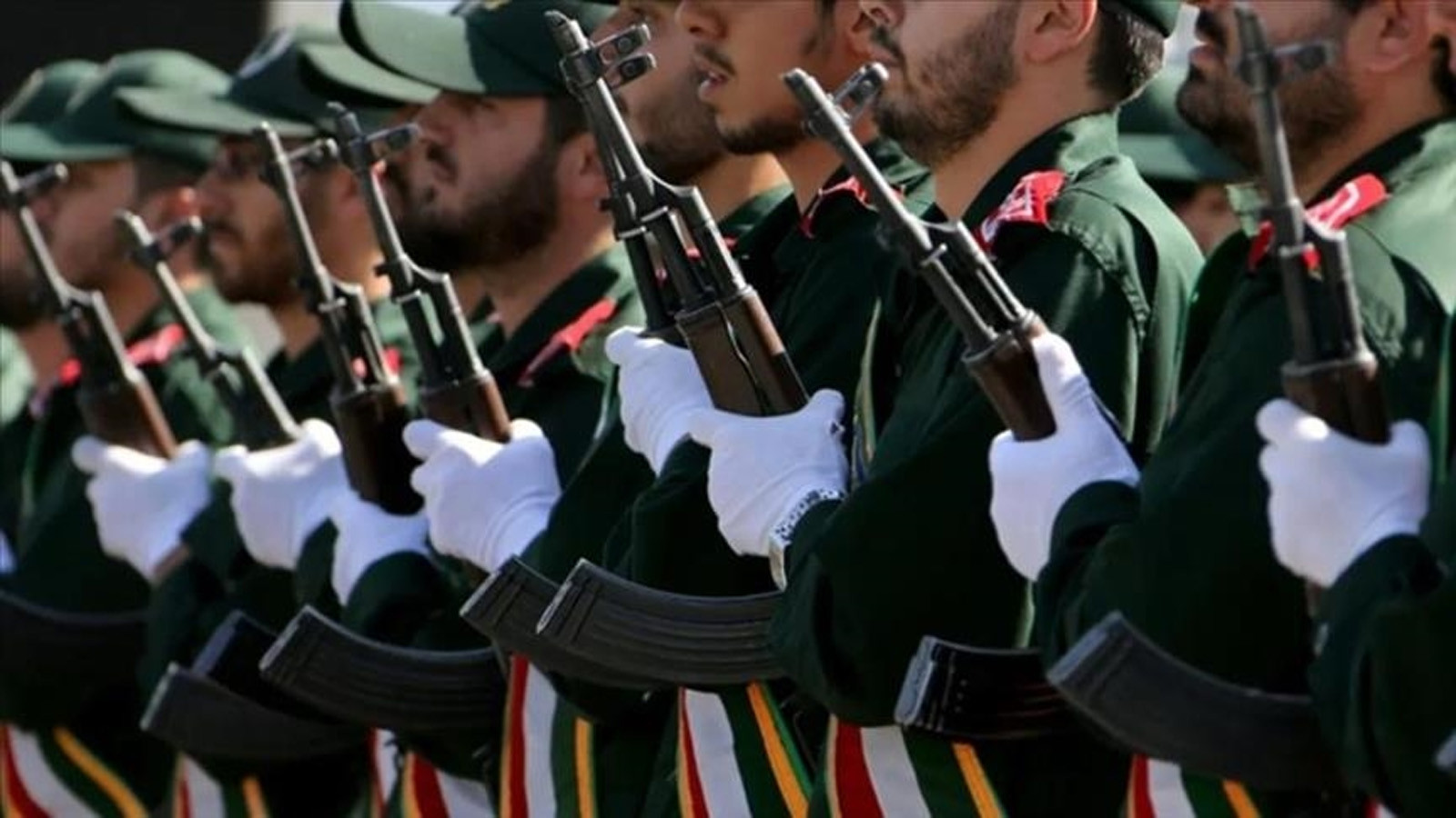 İran Devrim Muhafızları: Hürmüz'de kuralları ihlal edenler güç kullanılarak durdurulacak