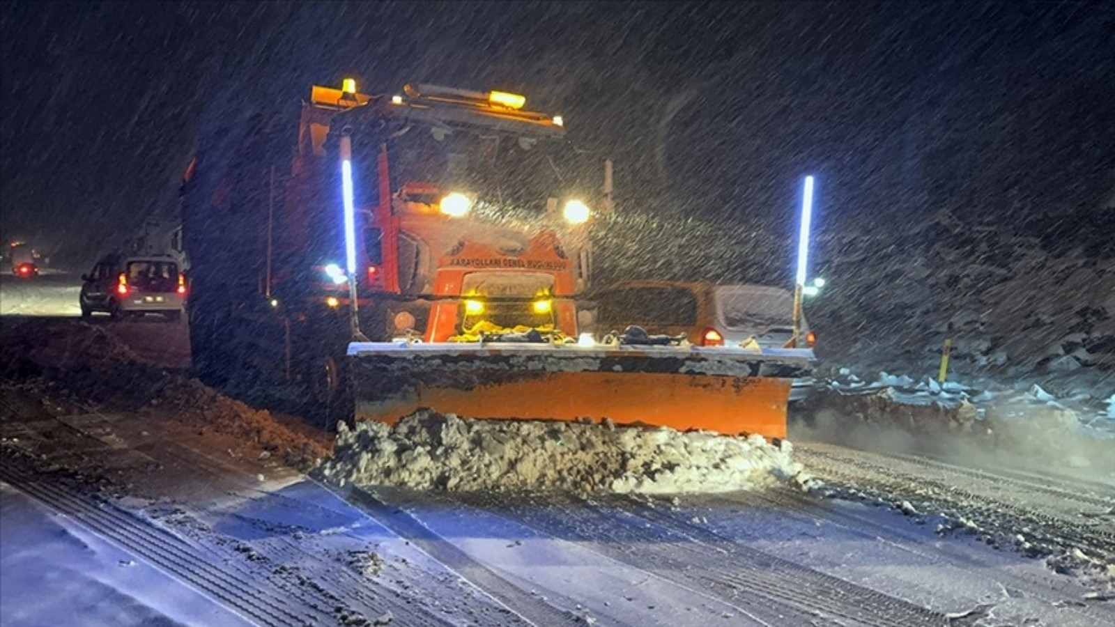 Ulaştırma ve Altyapı Bakanlığı duyurdu! Bu yollar trafiğe kapatılacak