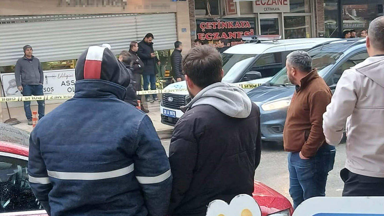 Denizli'de kuyumcu 100 kilo altınla yurt dışına kaçtı