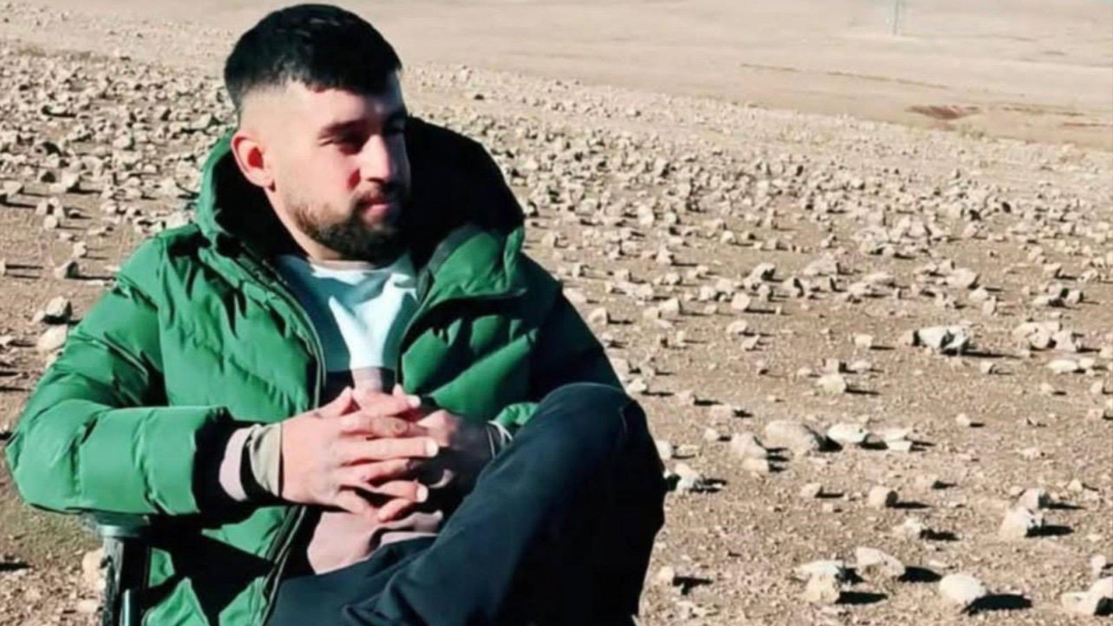 Şanlıurfa'da arızalanan aracını kontrol etmek isterken otomobilin çarptığı futbolcu öldü