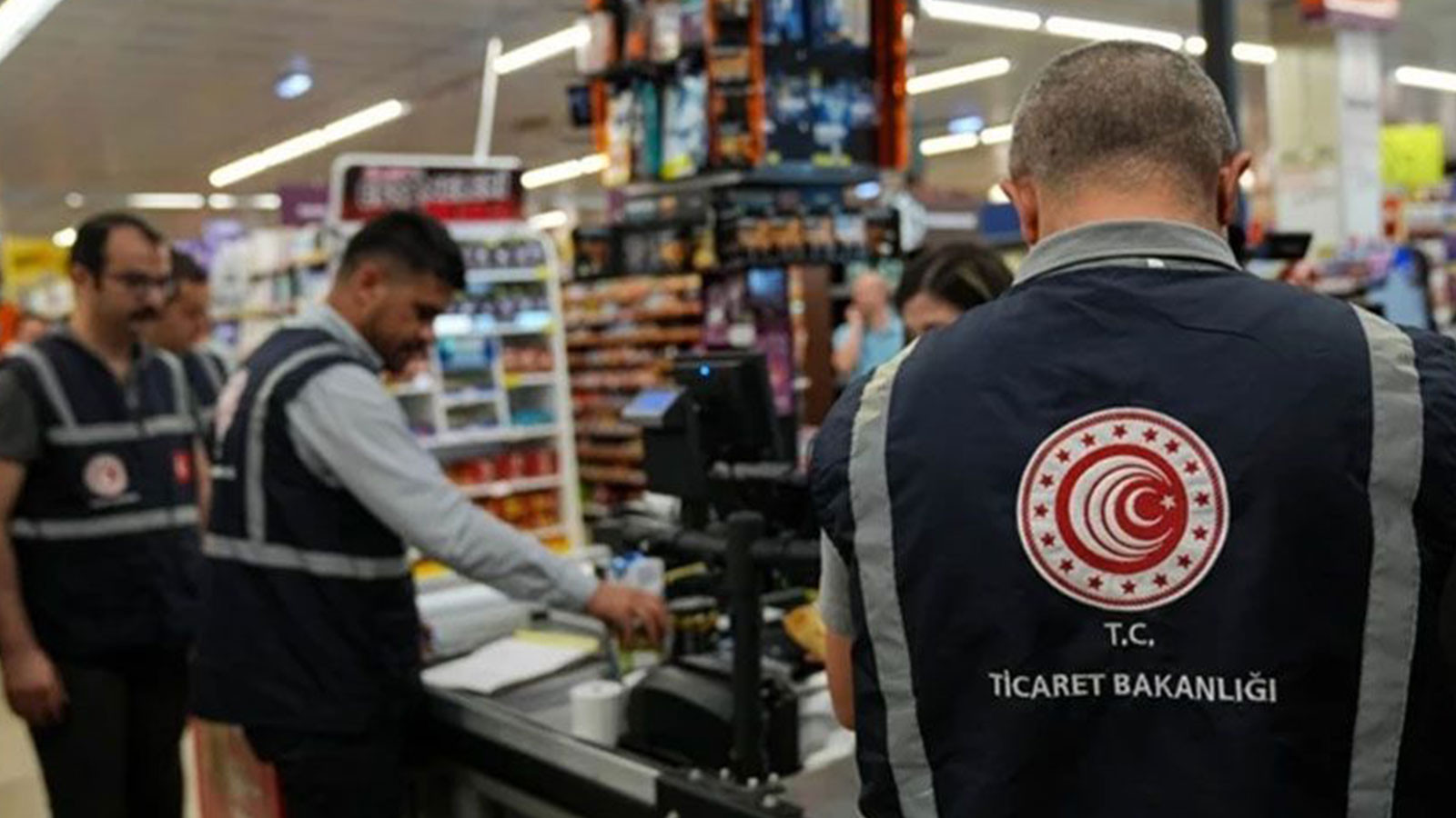 Ticaret Bakanlığı markaları tek tek ifşa etti! 3 ürün piyasadan acil toplatılıyor!