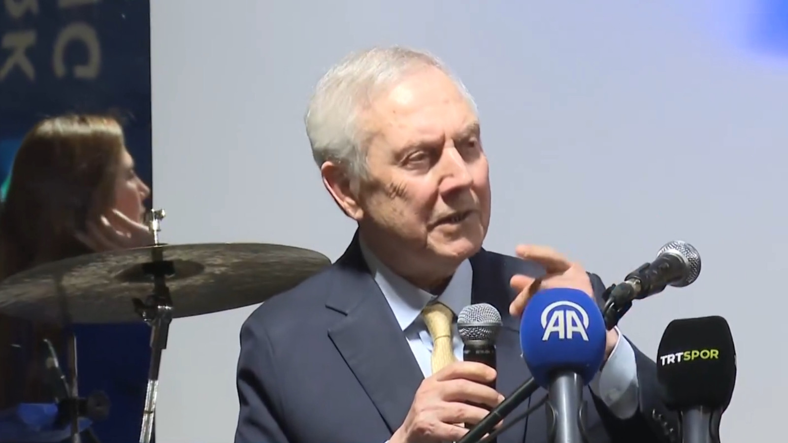 Aziz Yıldırım: 20 yıla damga vuracak yönetim olmalı