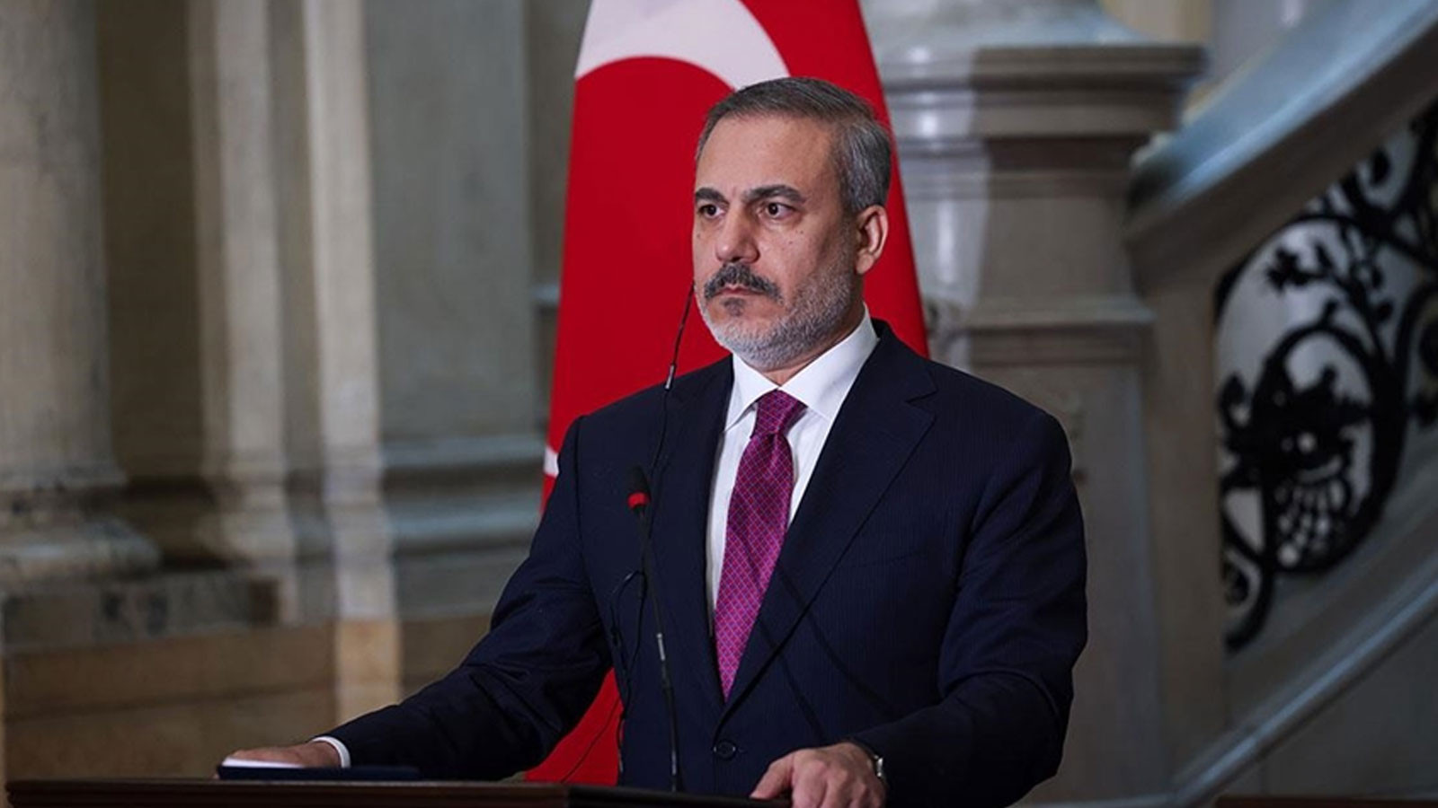 Bakan Fidan, İranlı mevkidaşı Erakçi ile telefonda İran-ABD müzakerelerini görüştü