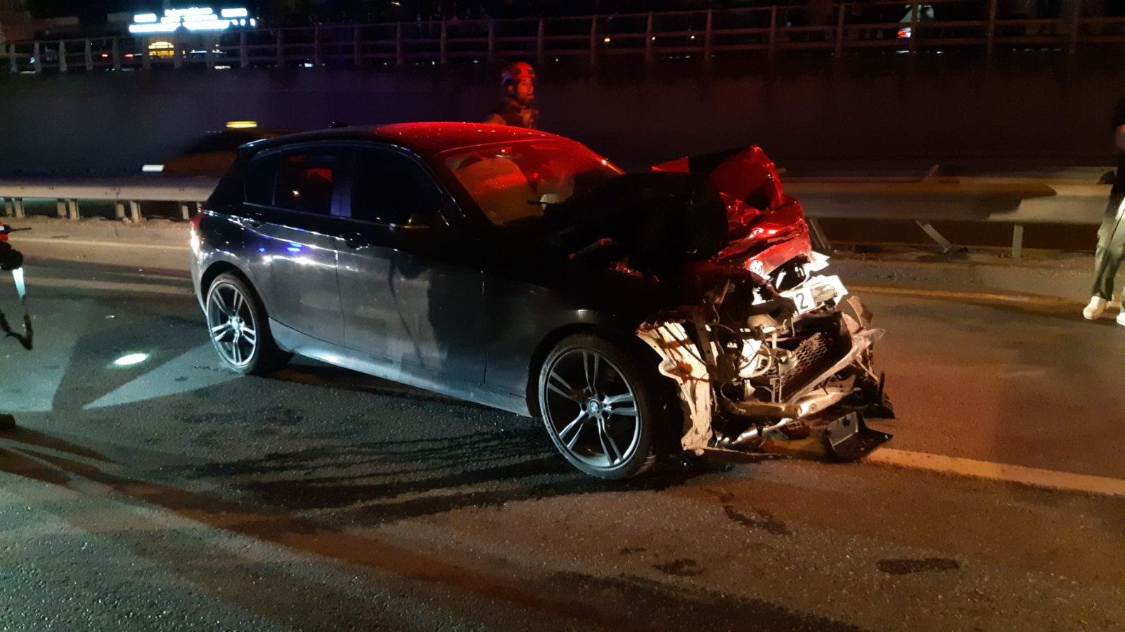 Kocaeli'de zincirleme kaza: 3 kişi yaralandı