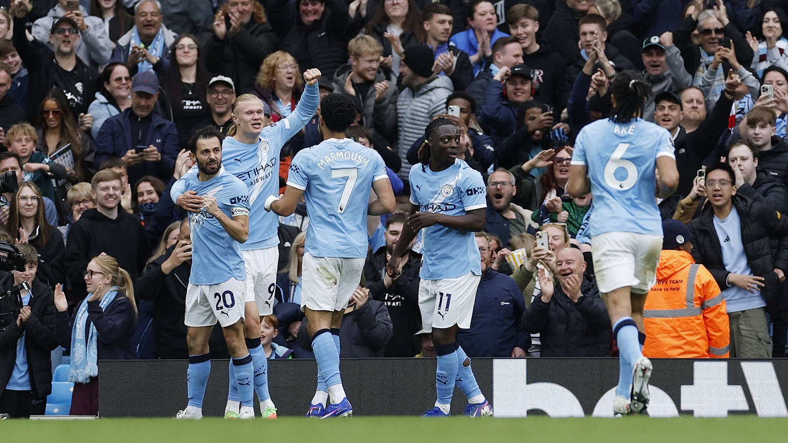 Manchester City hata yapmadı, Arsenal'ı takibe devam etti