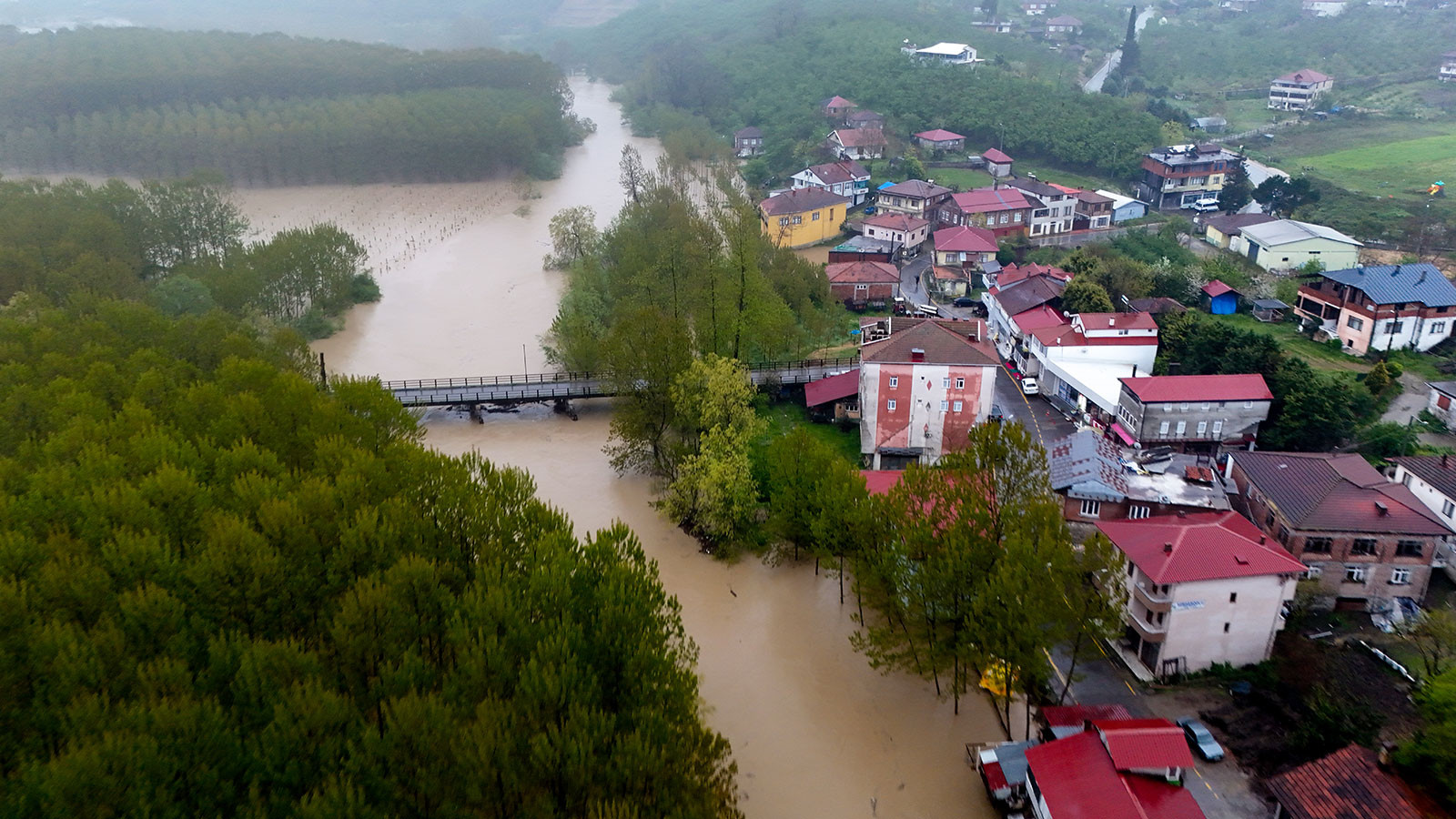 Meteoroloji 9 Mayıs 2026 hava durumu raporunu yayımladı: Ankara, İstanbul, Düzce, Bolu için sağanak alarmı