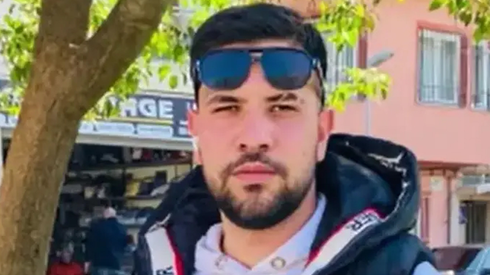 Manisa'da asansörde korkun ölüm: Feci şekilde can verdi
