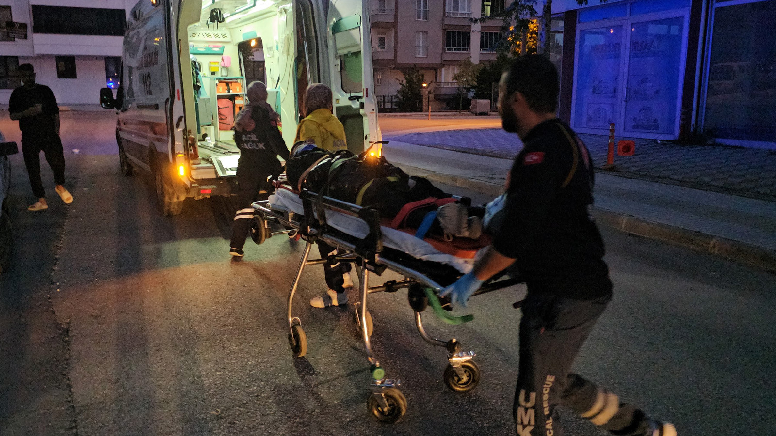 Çorum'da okul bahçesinde bıçaklı dehşet