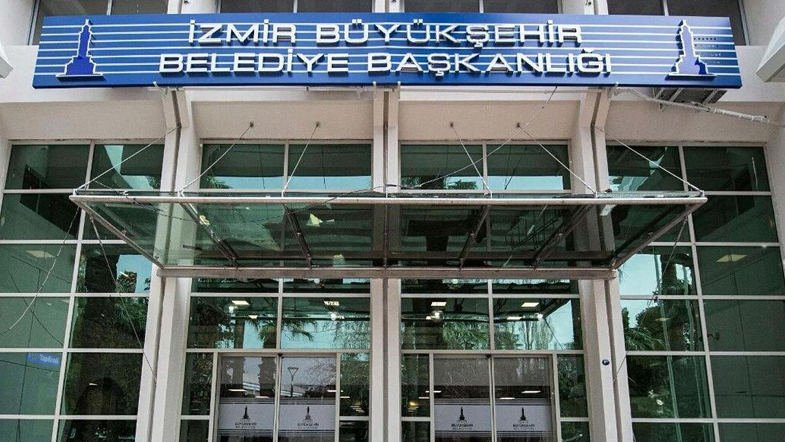 İzmir'de belediye şirketi İzdoğa'ya operasyon: 5 gözaltı