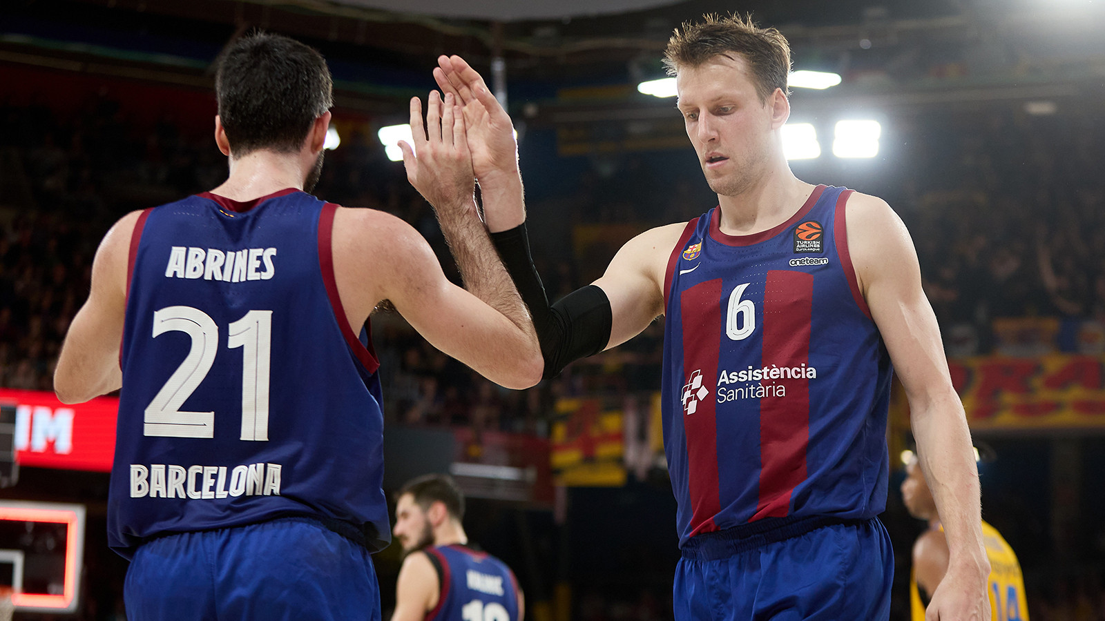 Barcelona'dan kafa karıştıran paylaşım! Jan Vesely, basketbolu bıraktı mı?