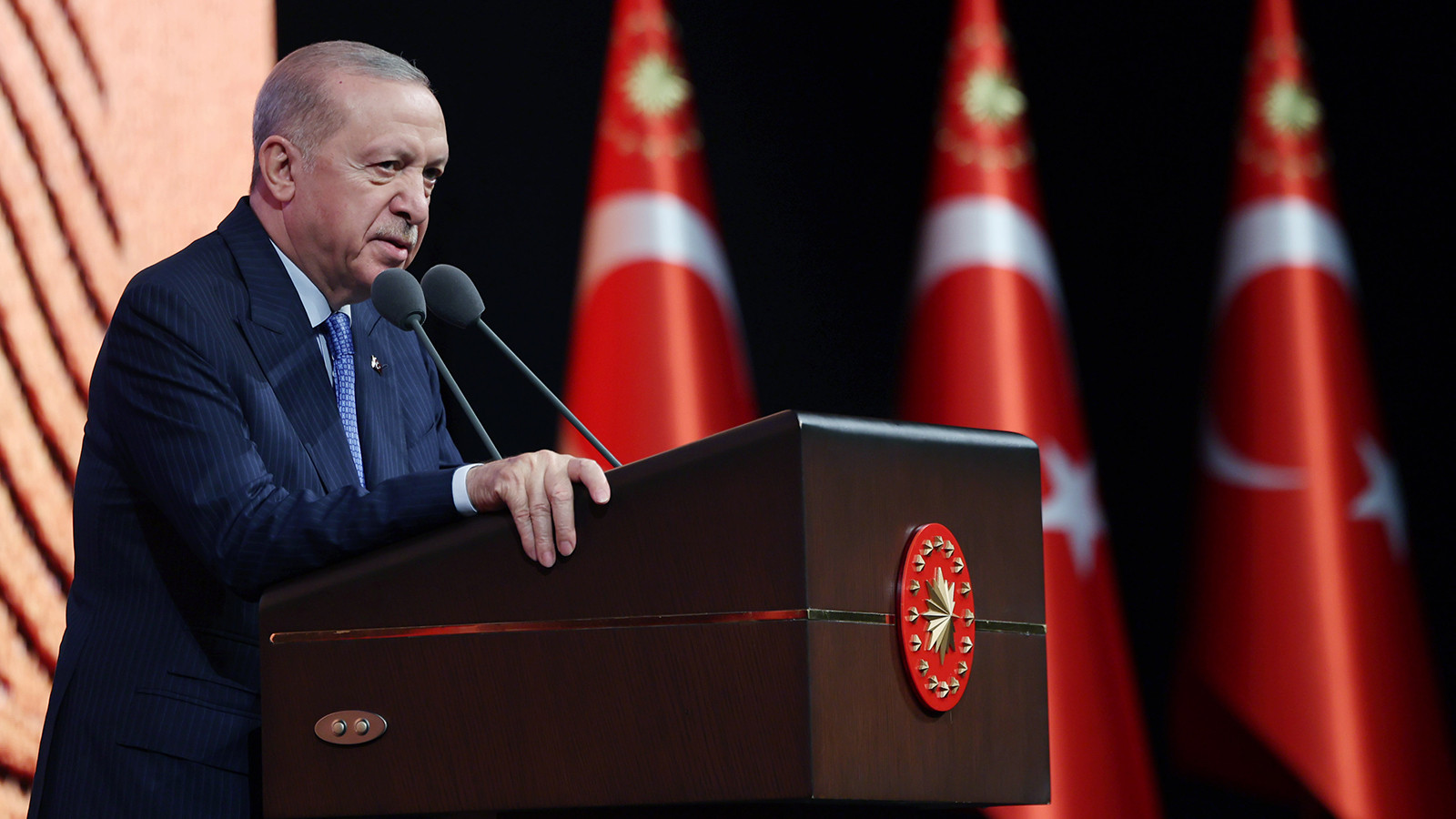 Burcu Köksal, AK Parti'ye katıldı! Erdoğan'dan ilk açıklama