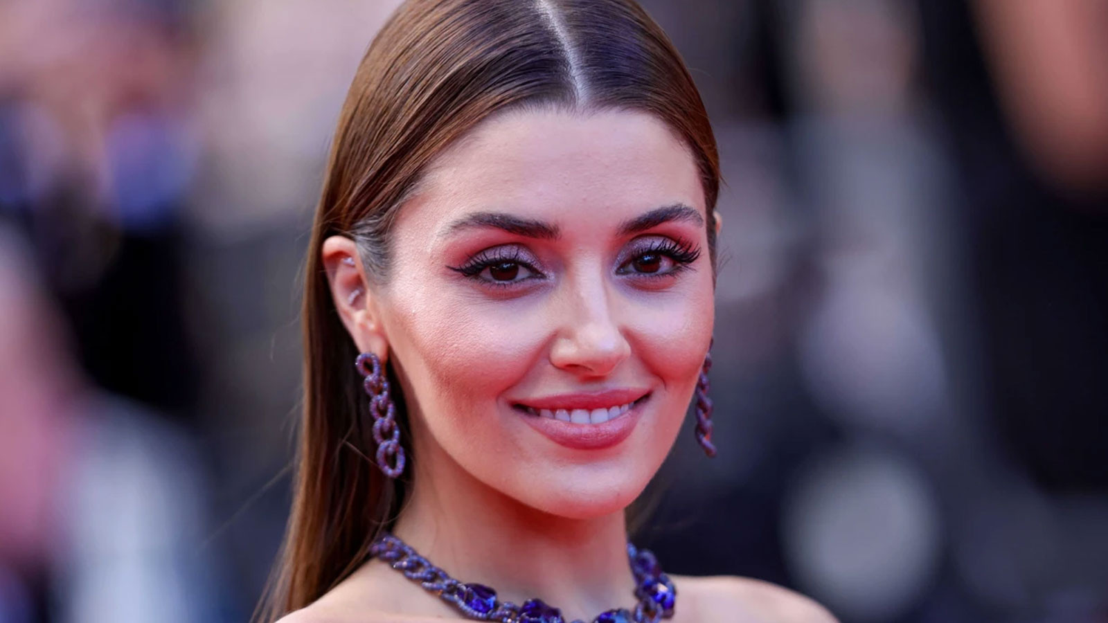 Hande Erçel'den Ayşe Barım hamlesi! Menajerlik şirketini ve stil danışmanını takipten çıkardı