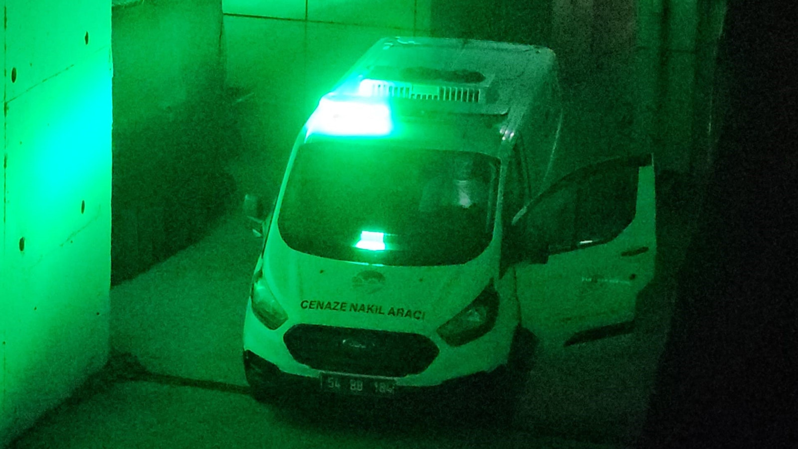 Lüks otelin havuzunda fenalaşan kadın, hastanede hayatını kaybetti