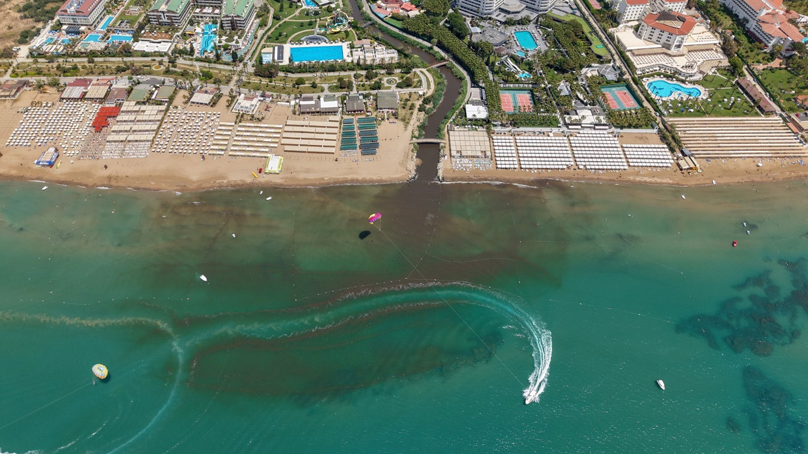 Antalya'da çevre skandalı cezasız kalmadı: Atıkları denize dökmüşler