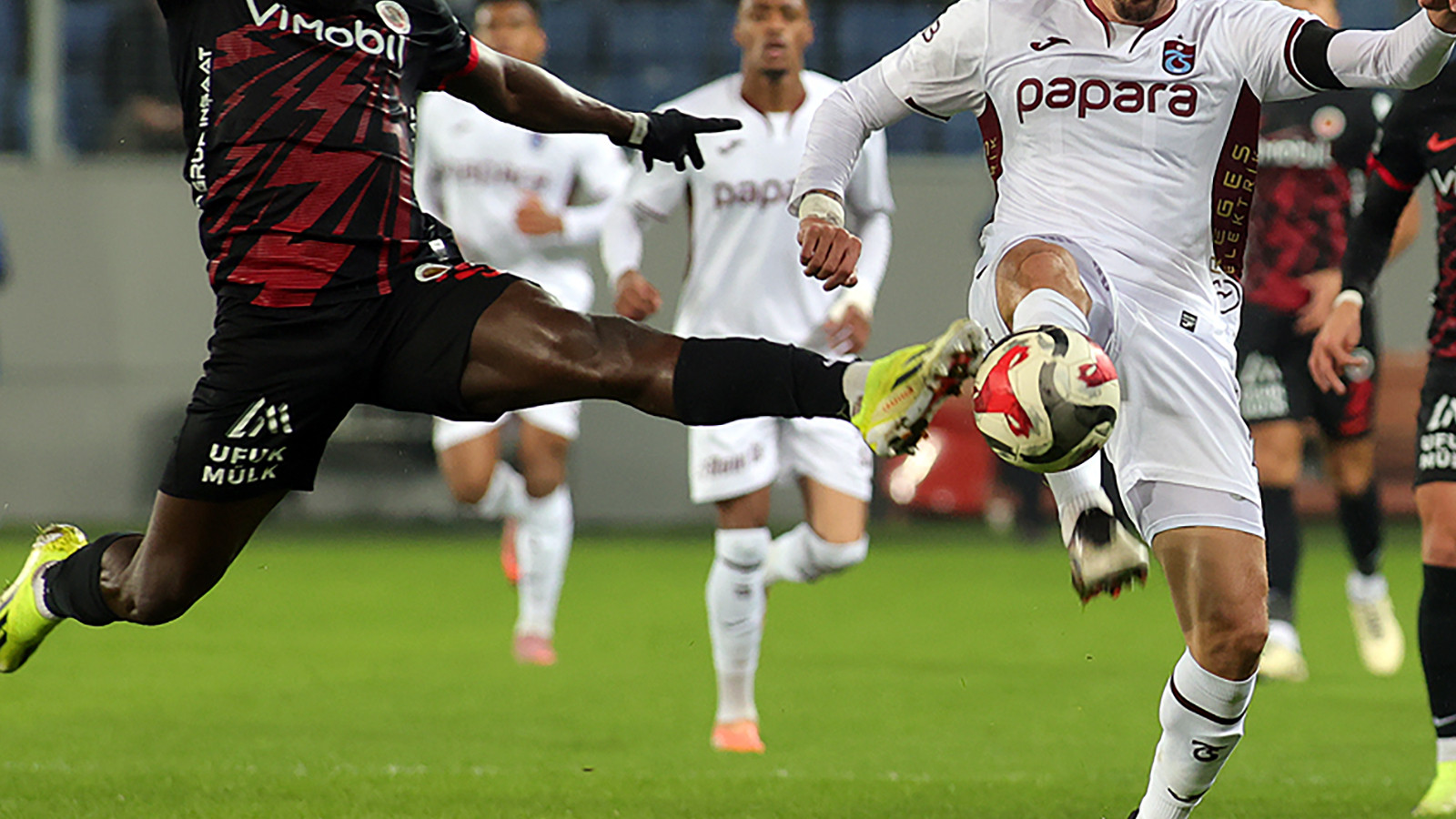 Gençlerbirliği ile Trabzonspor, final bileti için karşılaşıyor