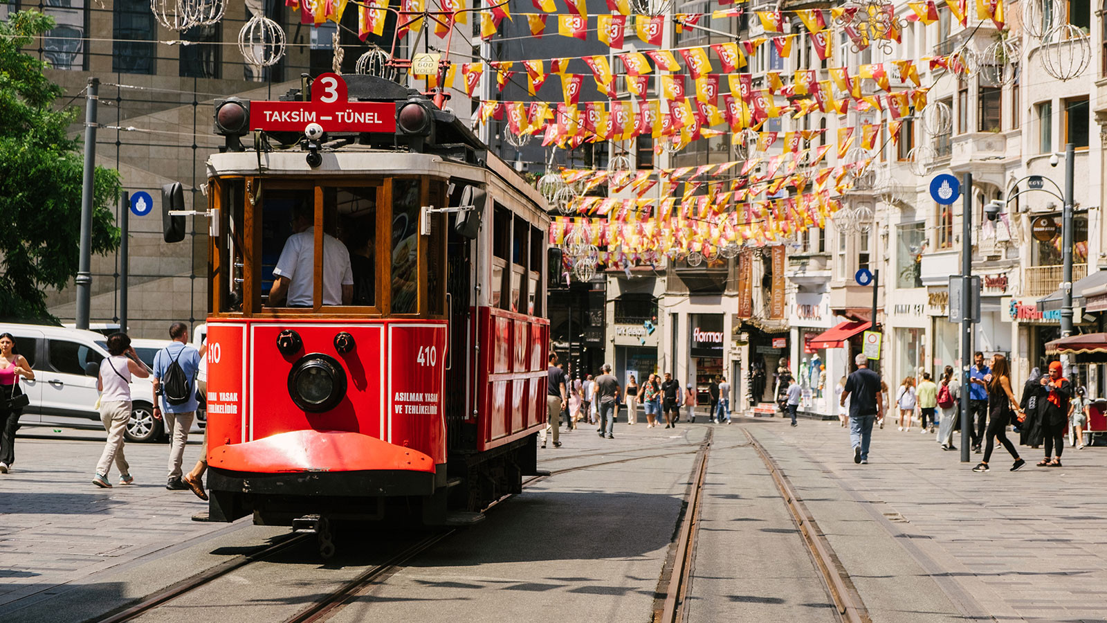 İstanbul yaşlanıyor! Gençler neden Megakenti terk ediyor?