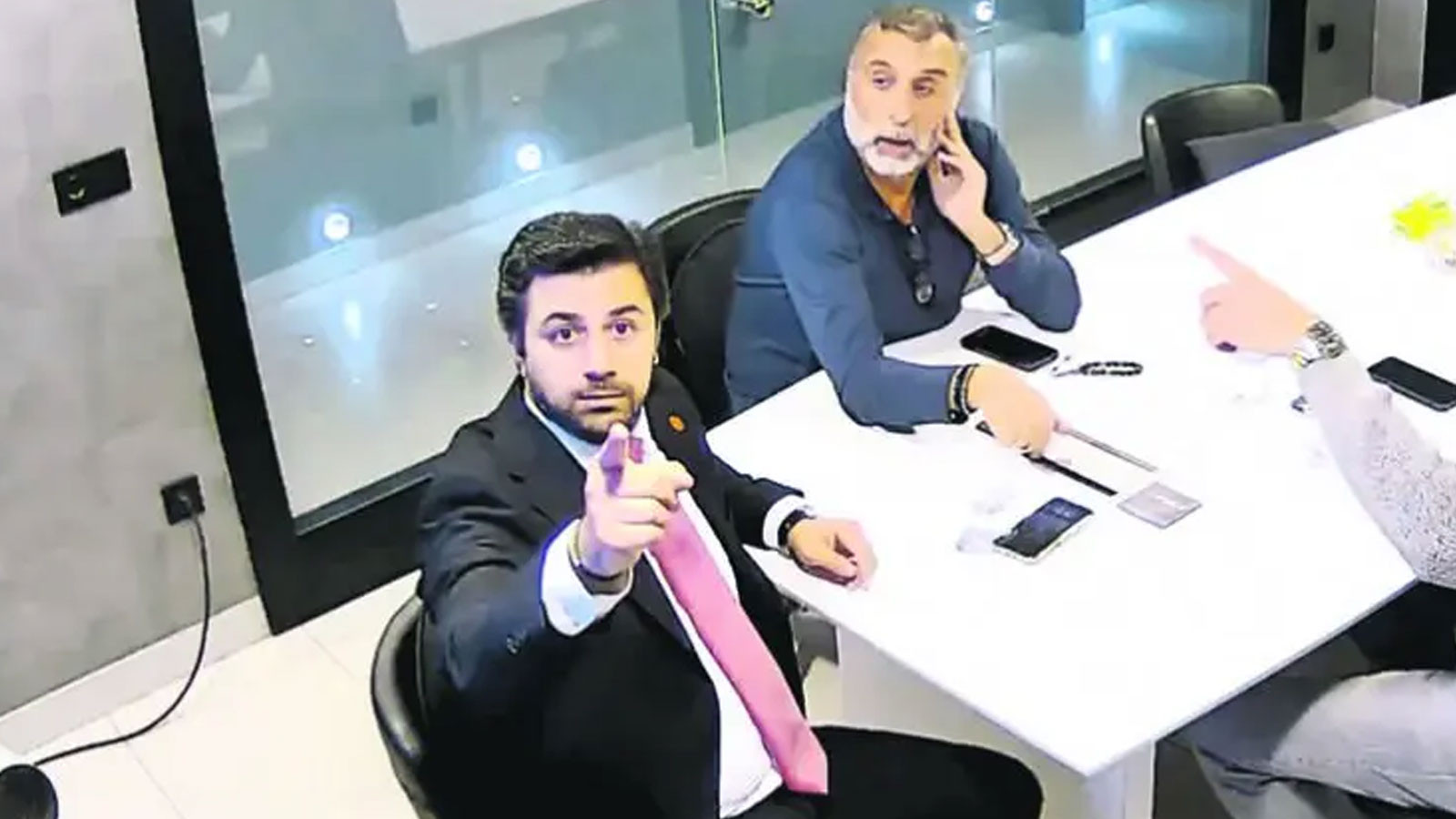 MİT kılıfıyla Kapalıçarşı’yı haraca bağladı! Yakayı ele verdi