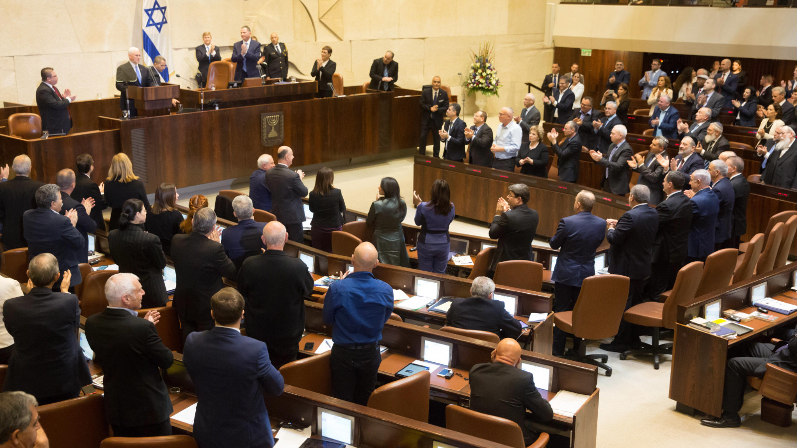 İsrail'de parlamentonun feshi için yasa tasarısı sunuldu