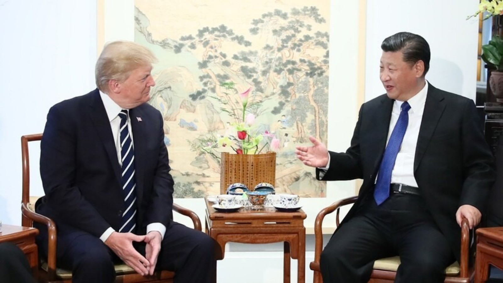 Seneler sonra tarihi ABD - Çin zirvesi! Trump ve Şi Cinping bir araya geldi