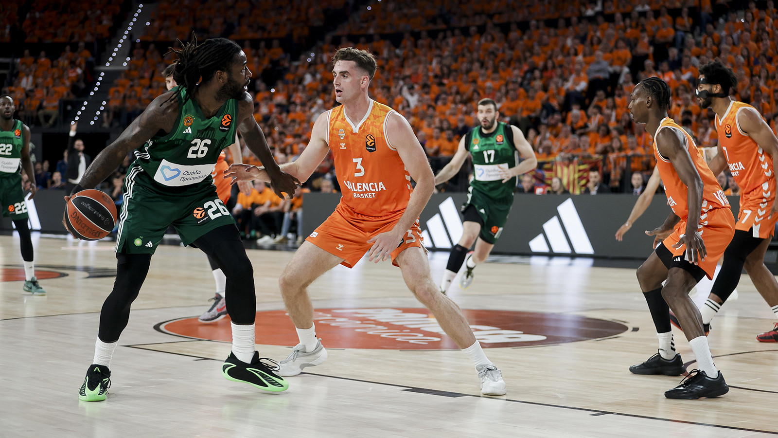 Valencia, Ergin Ataman'ın Panathinaikos'unu yenerek Euroleague'de Final-Four'a kaldı