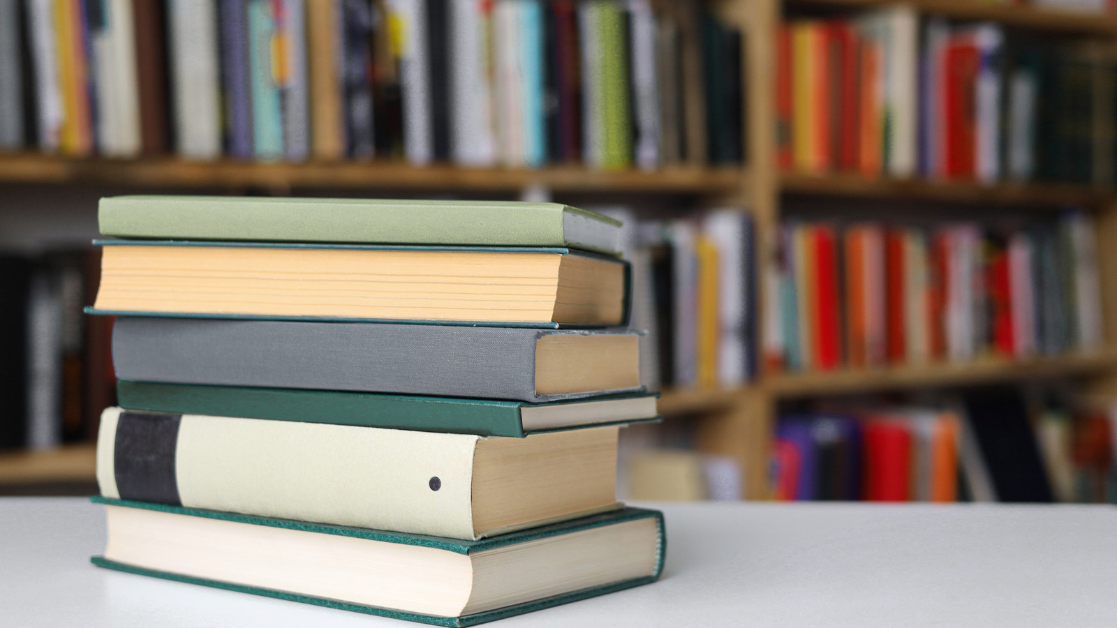 Valilikten 'kitap listesi' açıklaması: Okul müdürü açığa alındı!