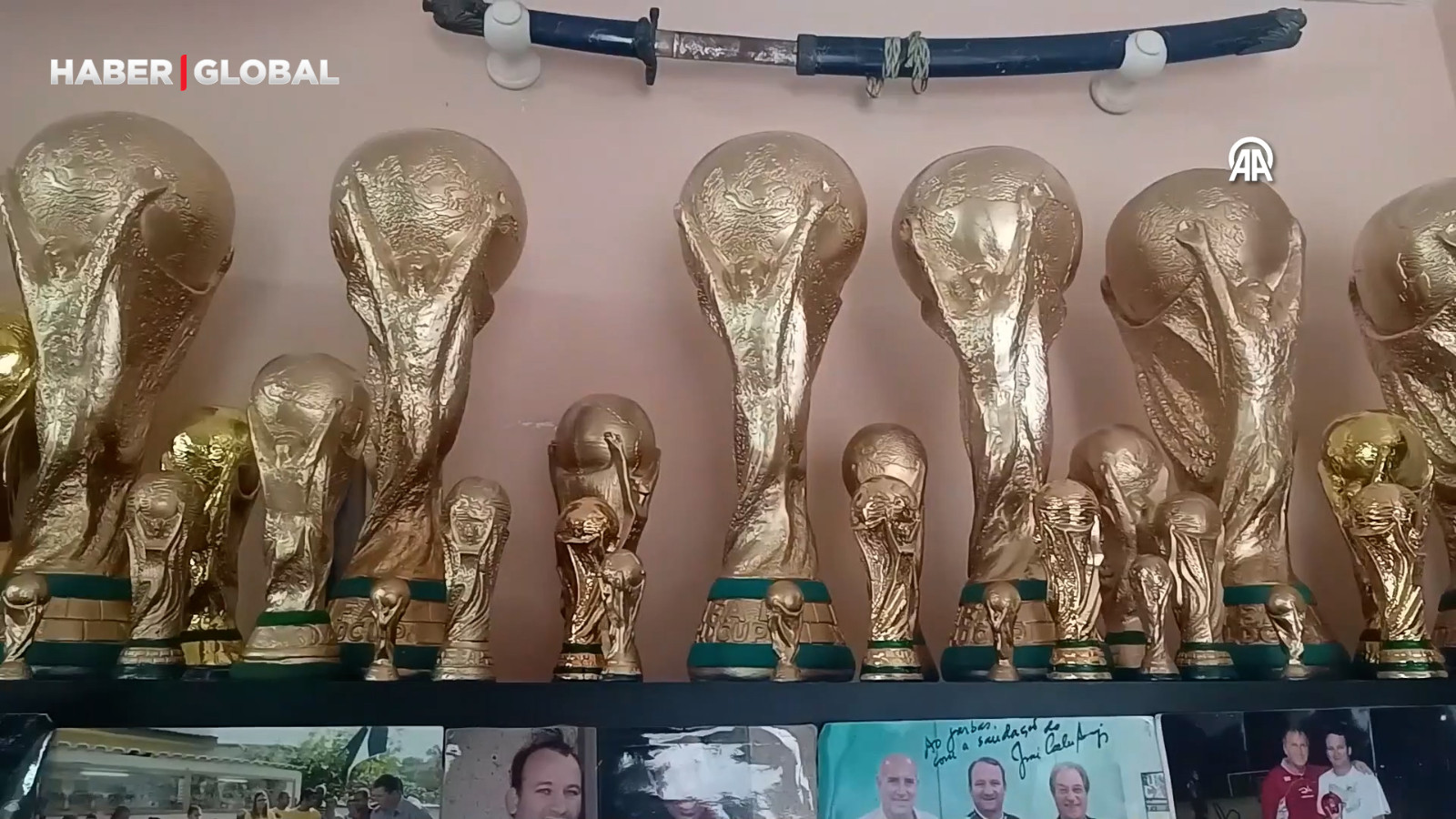 Brezilyalı el sanatları ustası, Dünya Kupası’nın binlerce kopyasını üretti