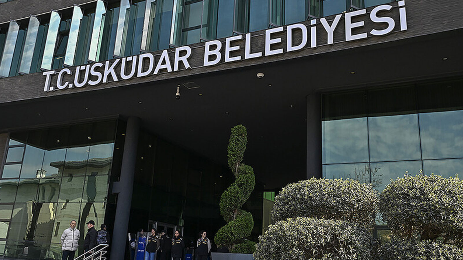Üsküdar Belediyesi’ne “İrtikap” operasyonu: 7 gözaltı