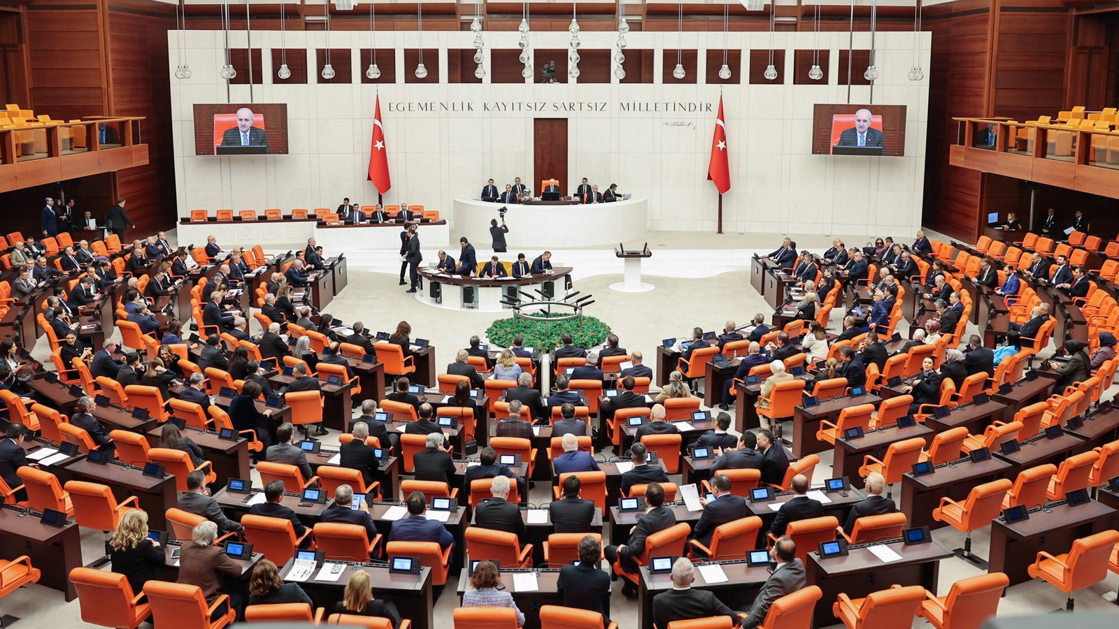 TBMM Genel Kurulu'nda, varlık barışını içeren kanun teklifinin ilk 5 maddesi kabul edildi