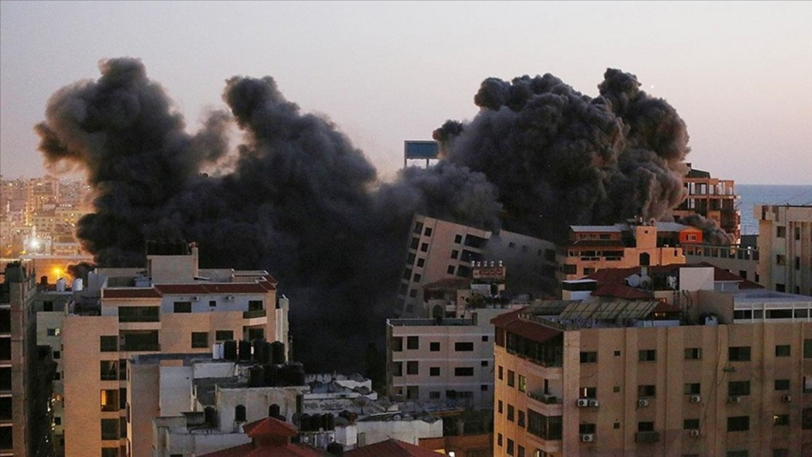 İsrail'in Gazze'ye yönelik saldırılarında 8 Filistinli öldü