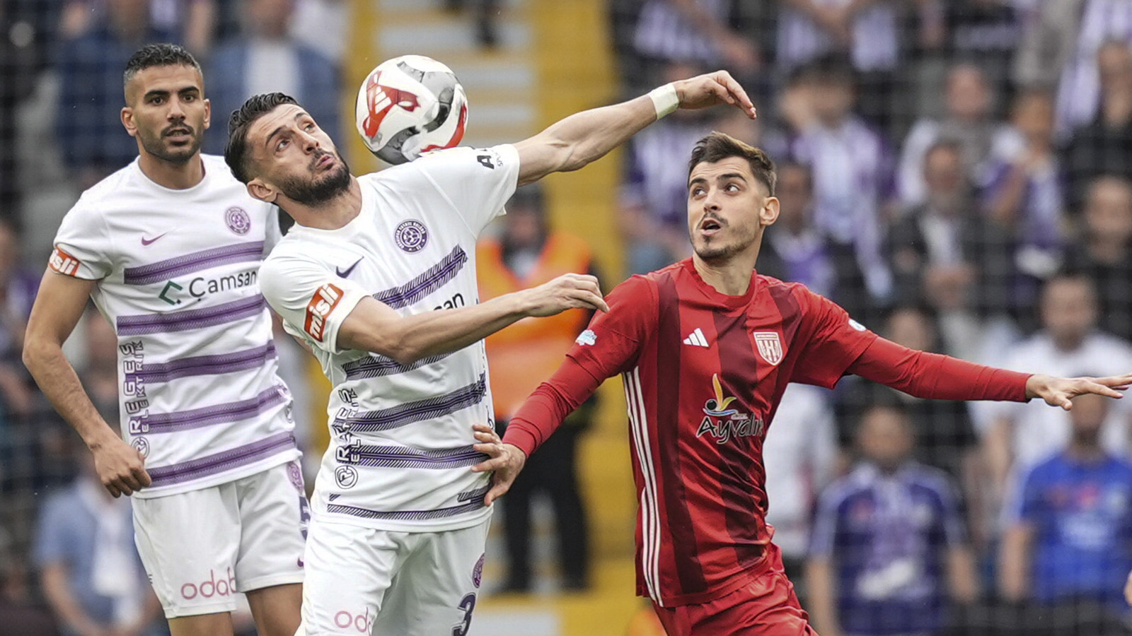 52 Orduspor FK, finalde geri döndü ve 2. Lig'e yükseldi
